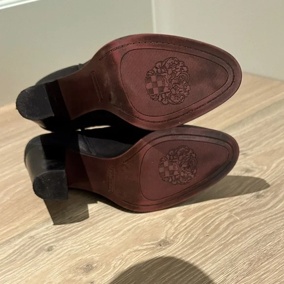 Vince Camuto Feina ankle bootie black suede - Picture 8 of 11